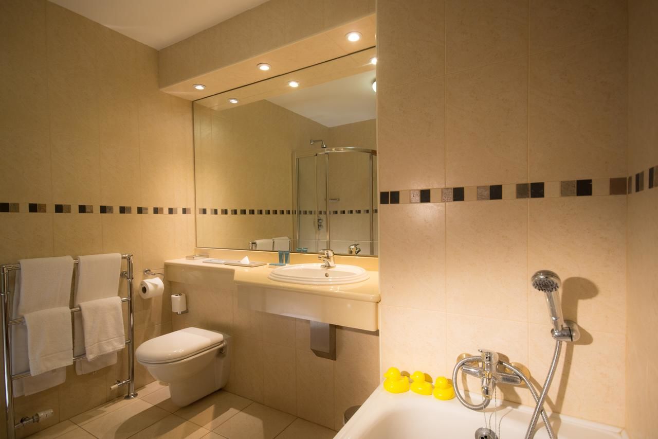 Отель Oriel House Hotel Корк-14