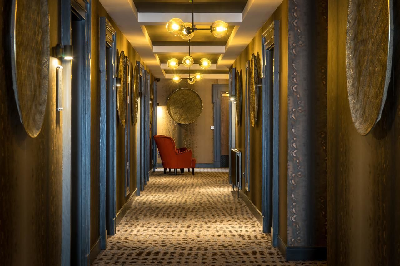 Отель Oriel House Hotel Корк
