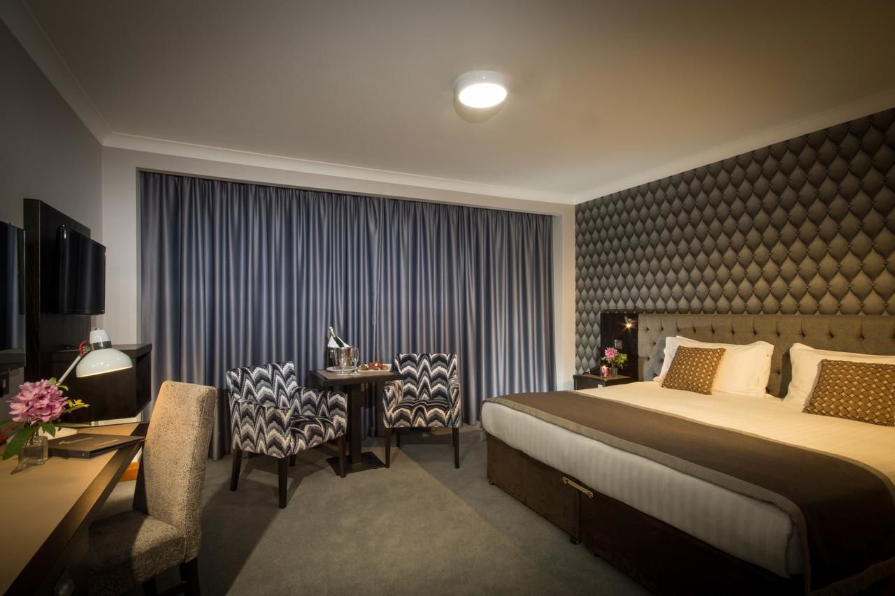 Отель Oriel House Hotel Корк