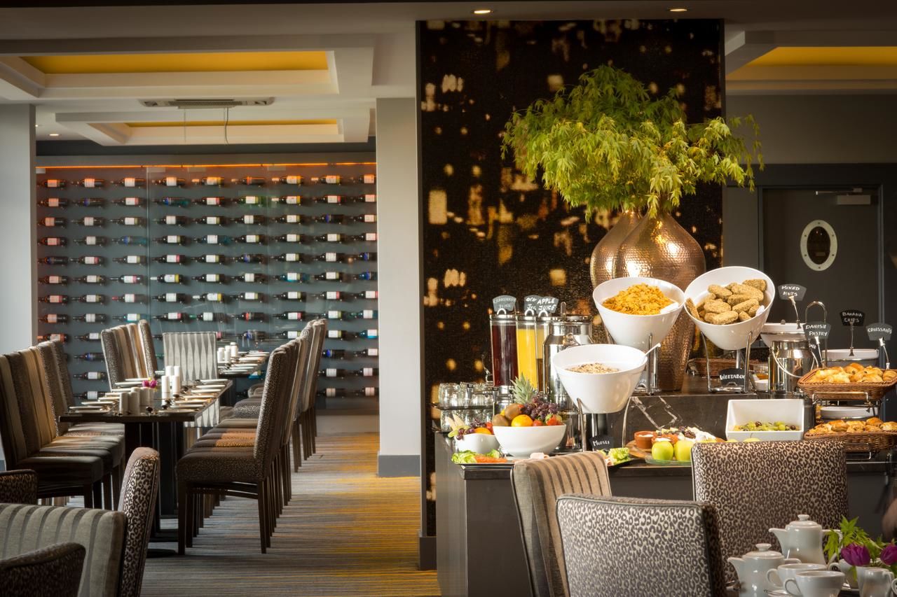 Отель Oriel House Hotel Корк-42