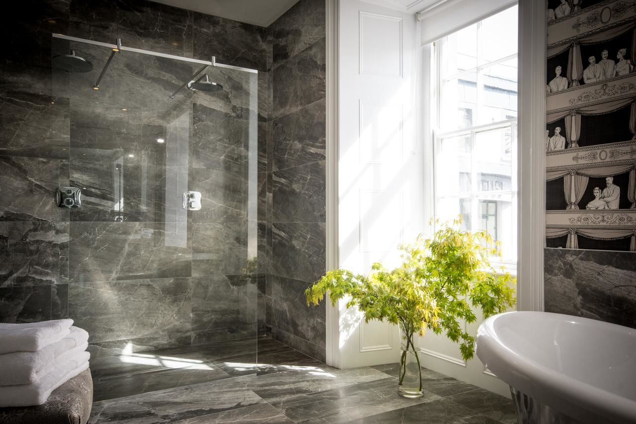 Отель Oriel House Hotel Корк