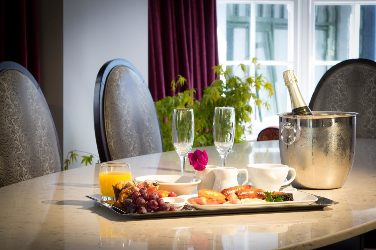 Отель Oriel House Hotel Корк-47